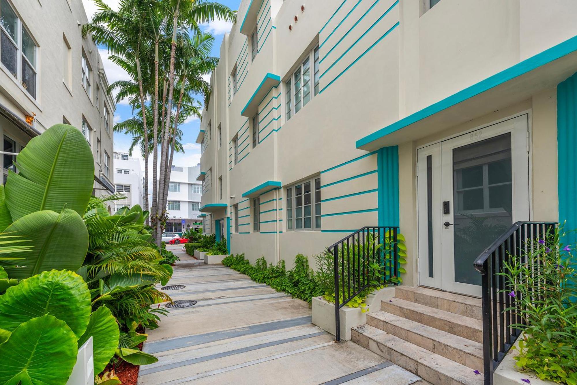 Luxuri Suites Miami Beach Exterior photo